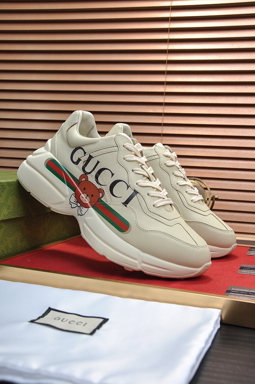 Gucci Couple Collection