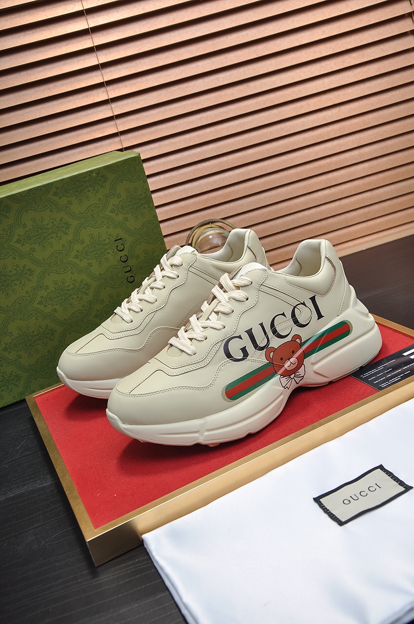 Gucci Couple Collection