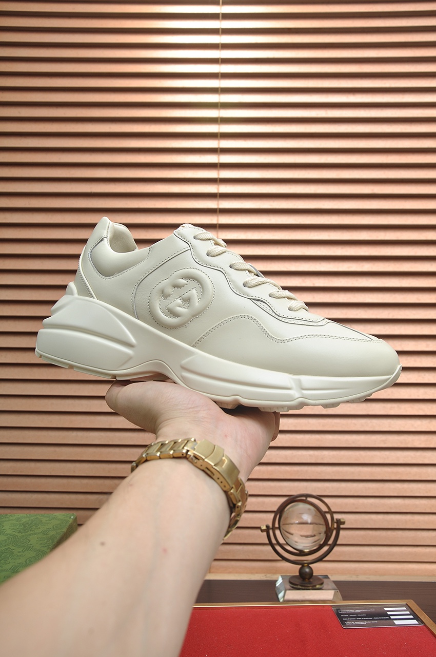 Gucci Couple Collection