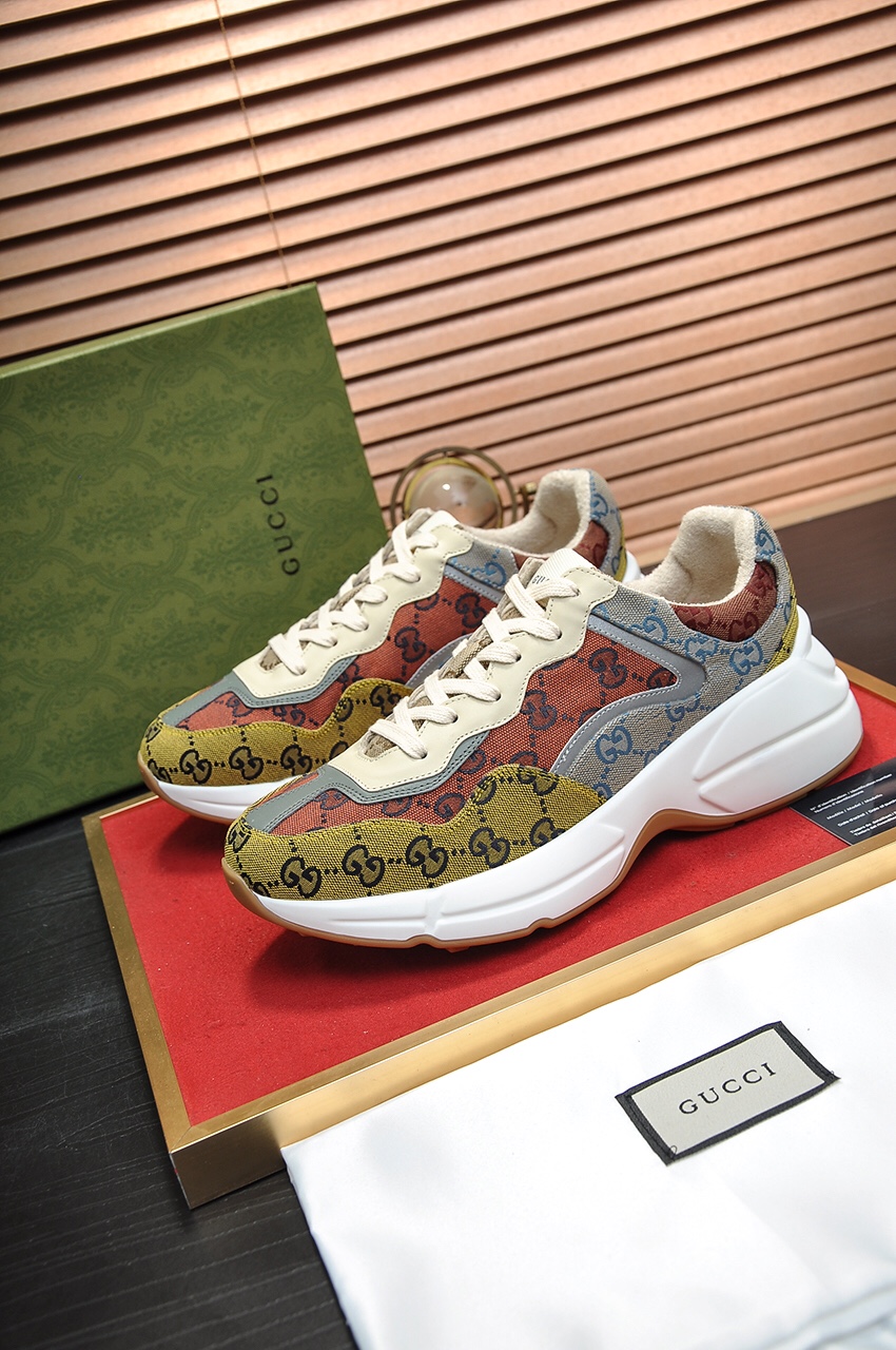 Gucci Couple Collection