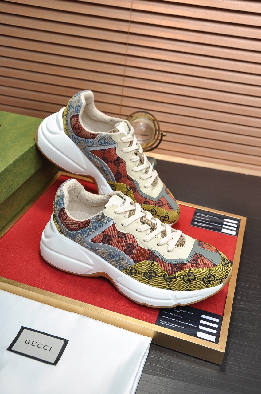 Gucci Couple Collection