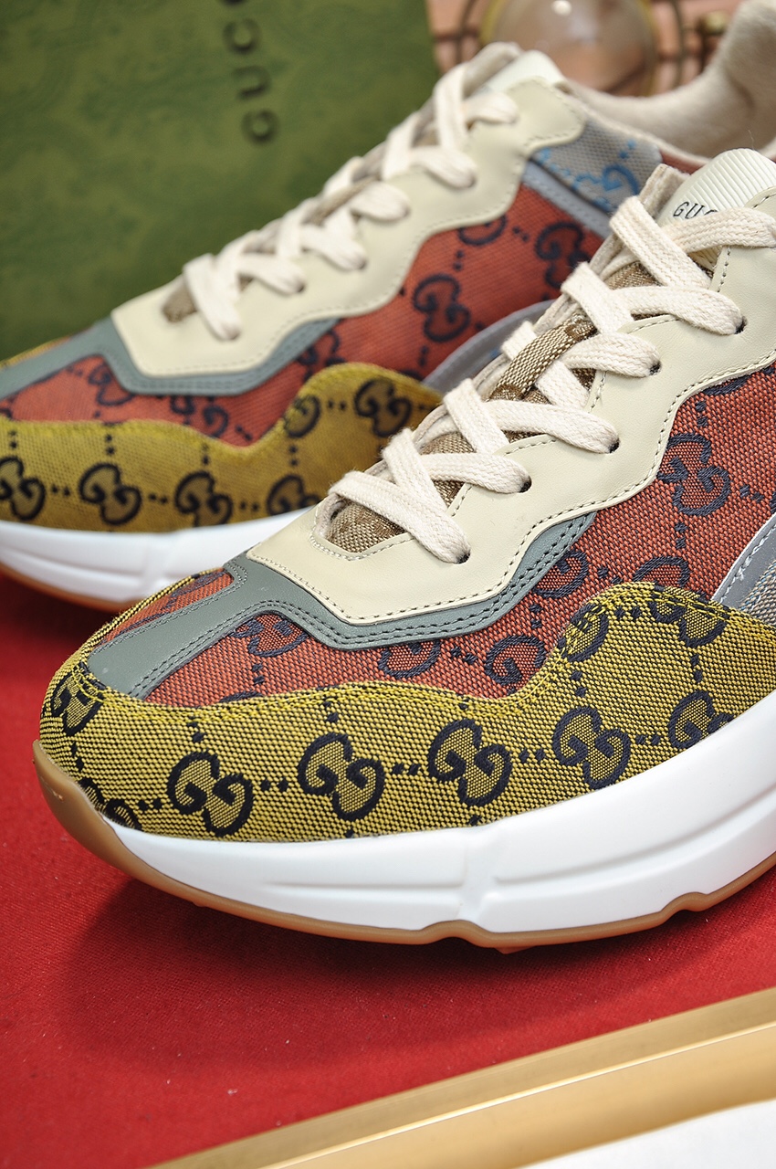 Gucci Couple Collection