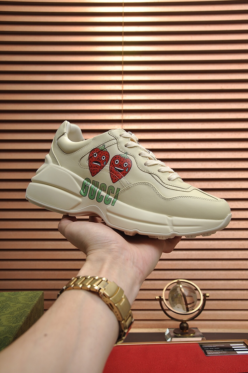 Gucci Rhyton Strawberry