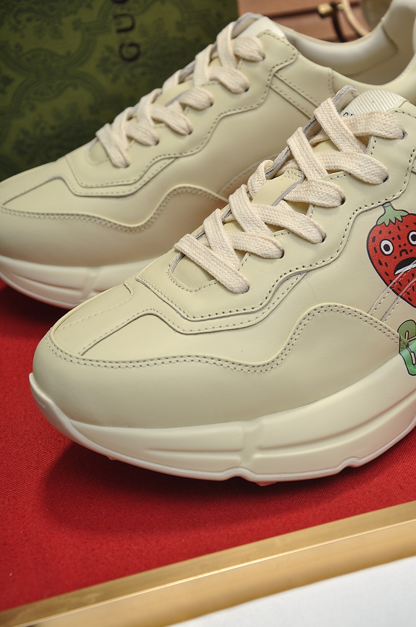 Gucci Rhyton Strawberry