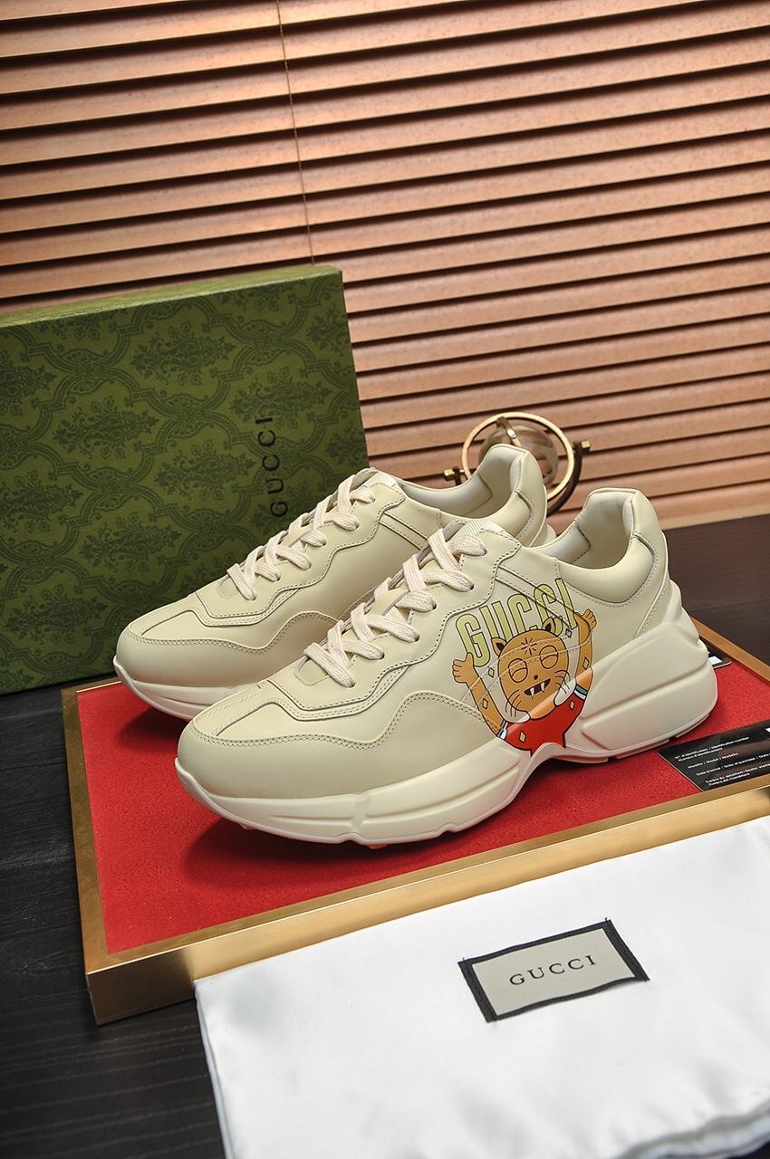 Gucci Rhyton Tiger print