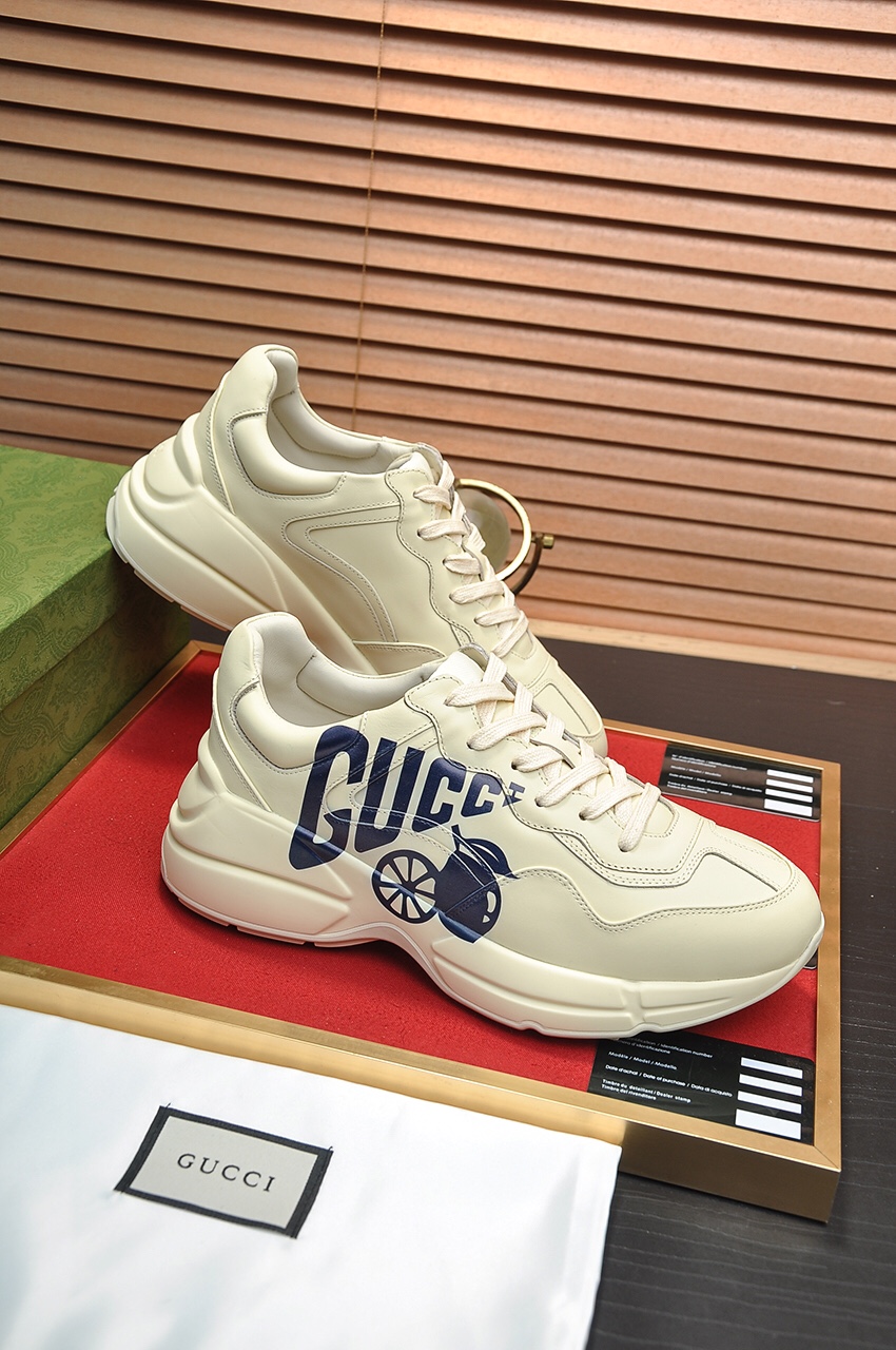 Gucci Rhyton purple grapes