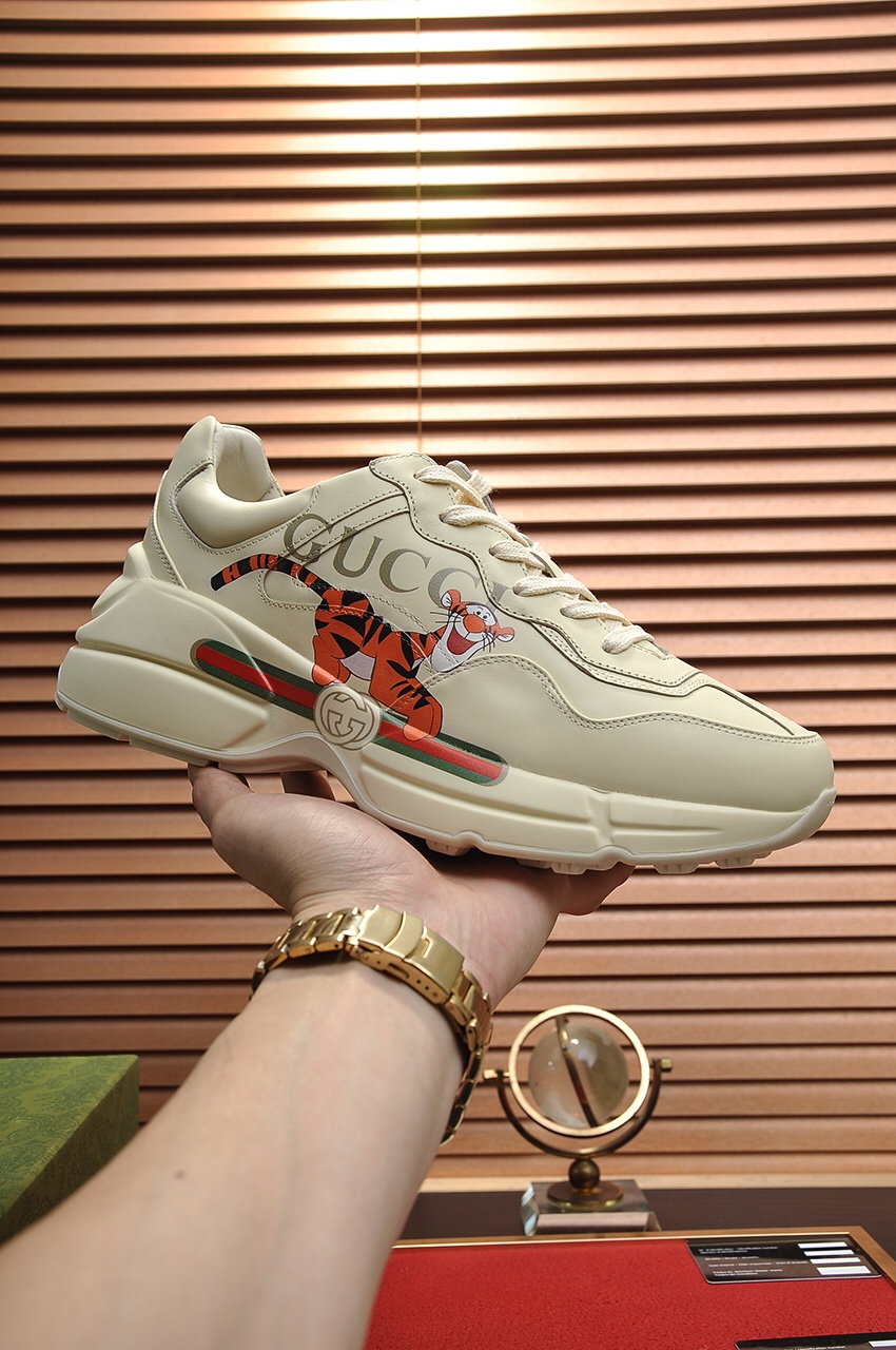 Gucci Rhyton Tiger print