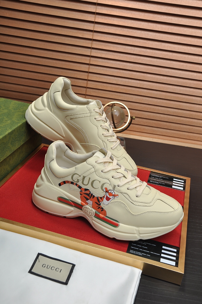 Gucci Rhyton Tiger print