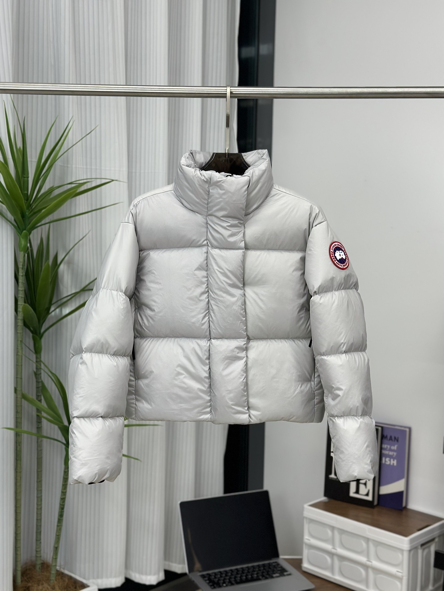 CANADA GOOSE 2023FW Cypress Series Women's Short Shiny Down Jacket