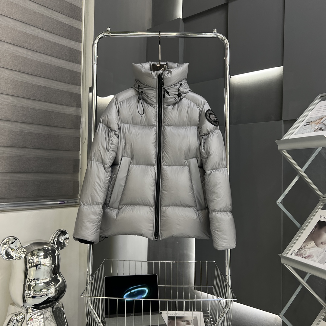 CANADA GOOSE 2022 limited edition Crofton bread down jacket for couples.