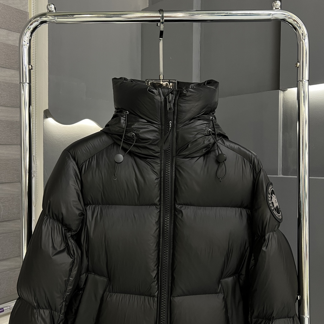 CANADA GOOSE 2022 limited edition Crofton bread down jacket for couples.
