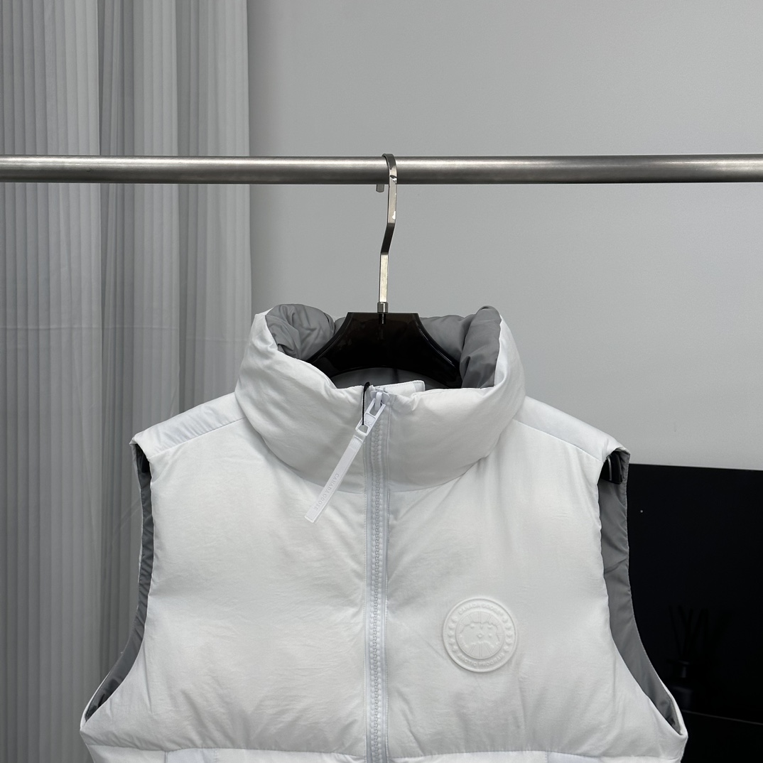 CANADA GOOSE pastel series white label down vest