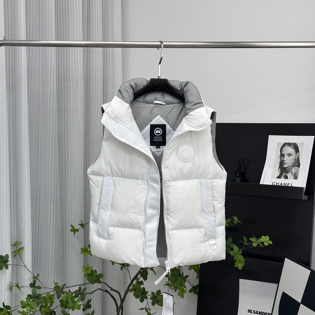 CANADA GOOSE pastel series white label down vest