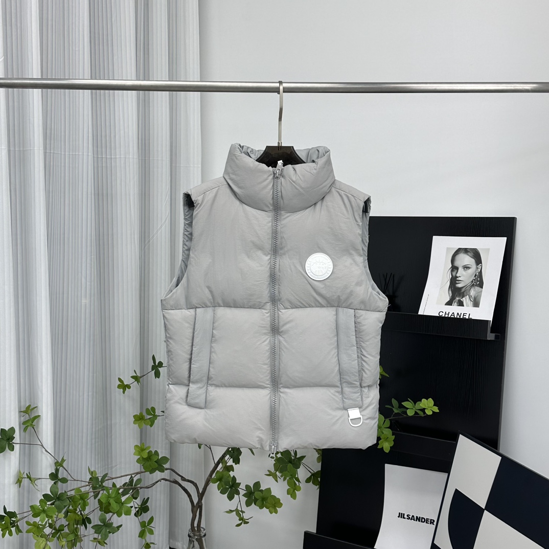 CANADA GOOSE pastel series white label down vest