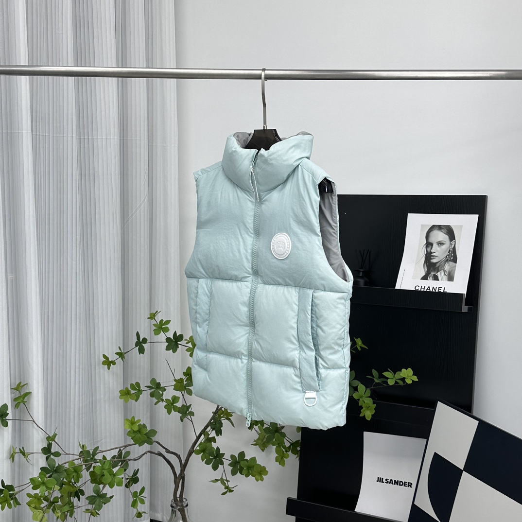 CANADA GOOSE pastel series white label down vest