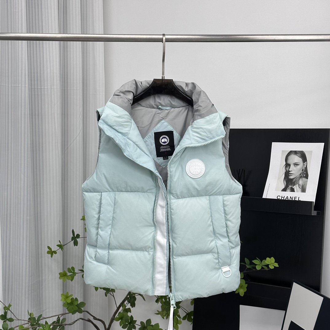 CANADA GOOSE pastel series white label down vest