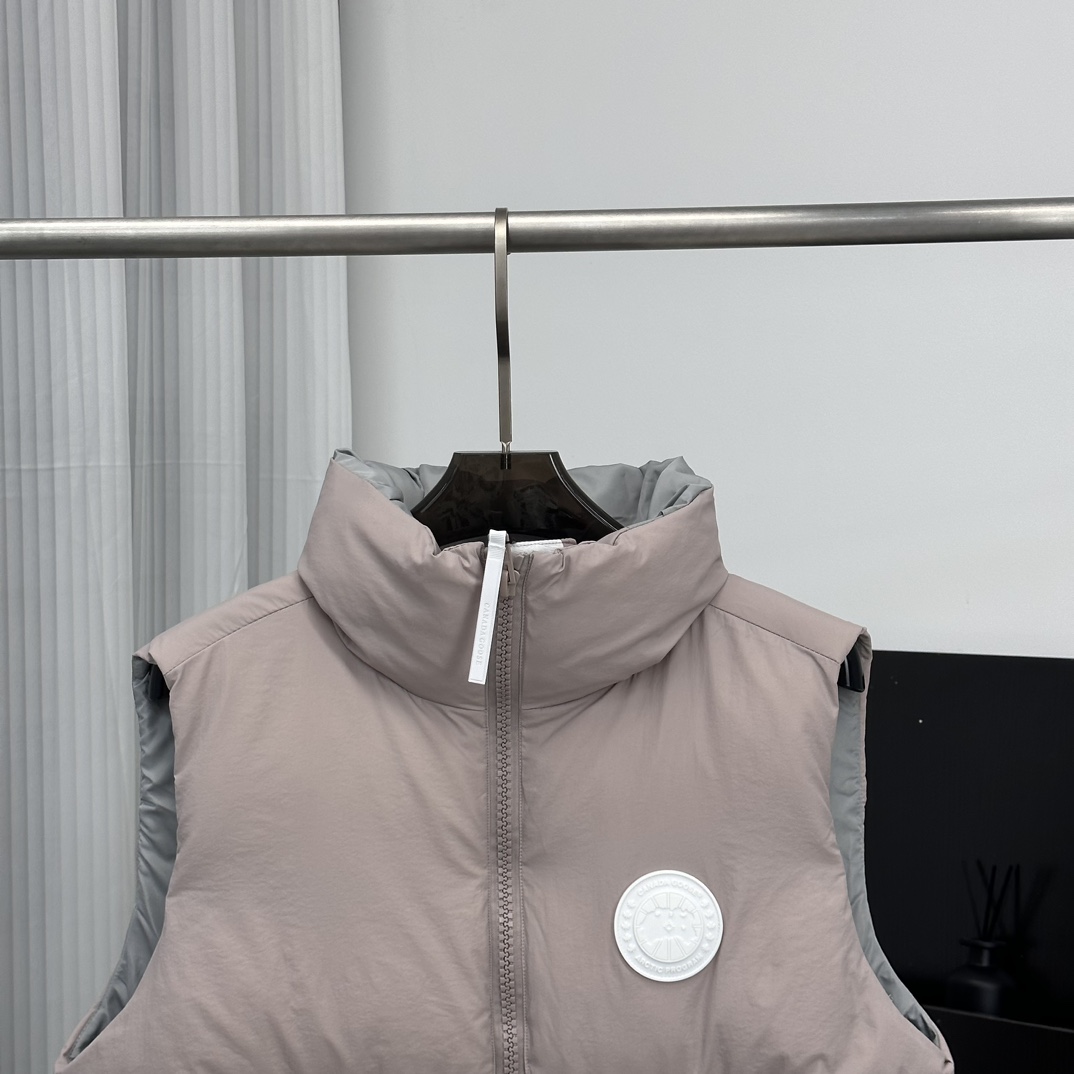 CANADA GOOSE pastel series white label down vest