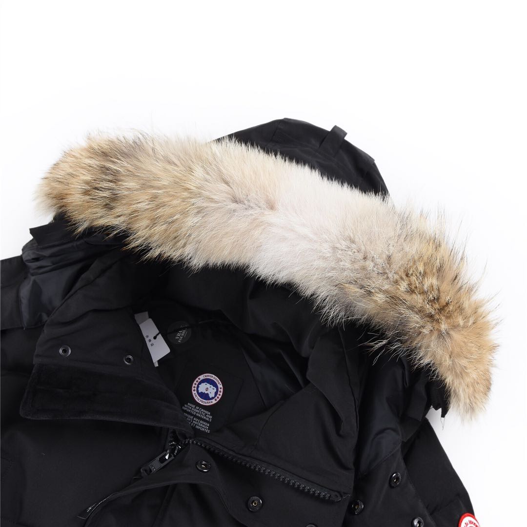 CANADA GOOSE Wyndham 388M classic parka down jacket for men and women.
