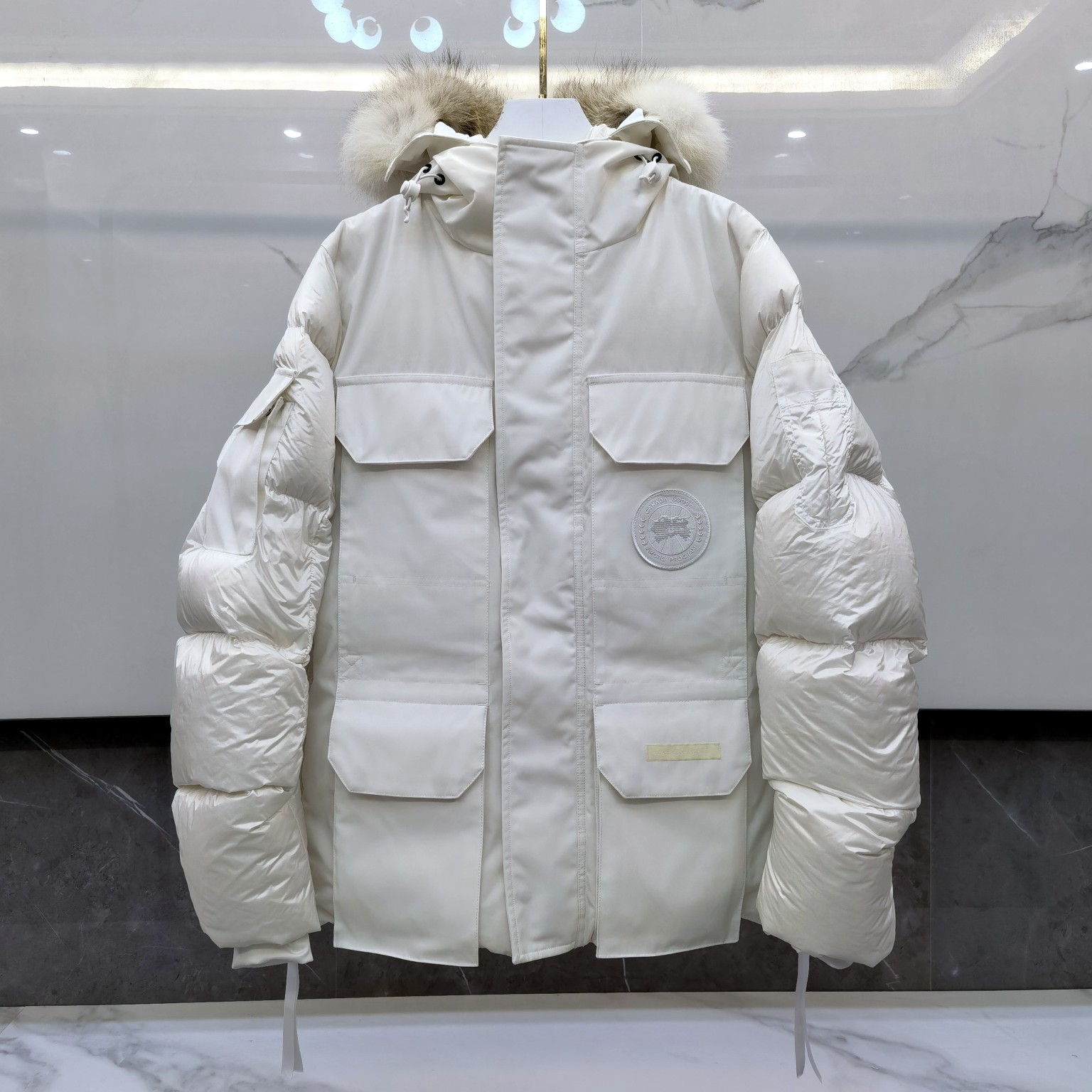 CANADA GOOSE 08 Expedition Limited Global Edition