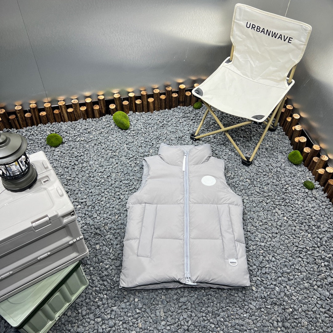 Canada Goose Pastels Collection Everett Down Vest White Label