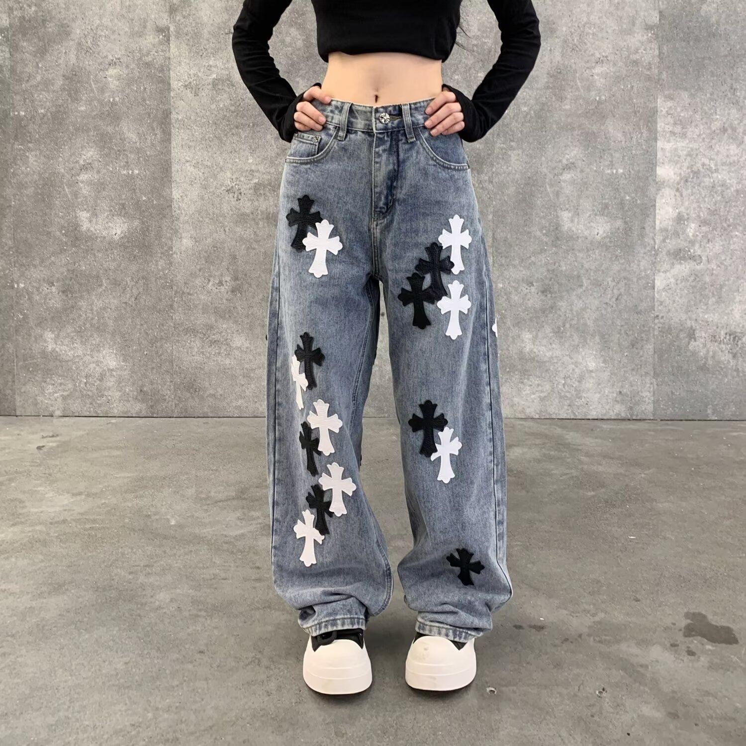 Classic versatile Chrome Hearts jeans