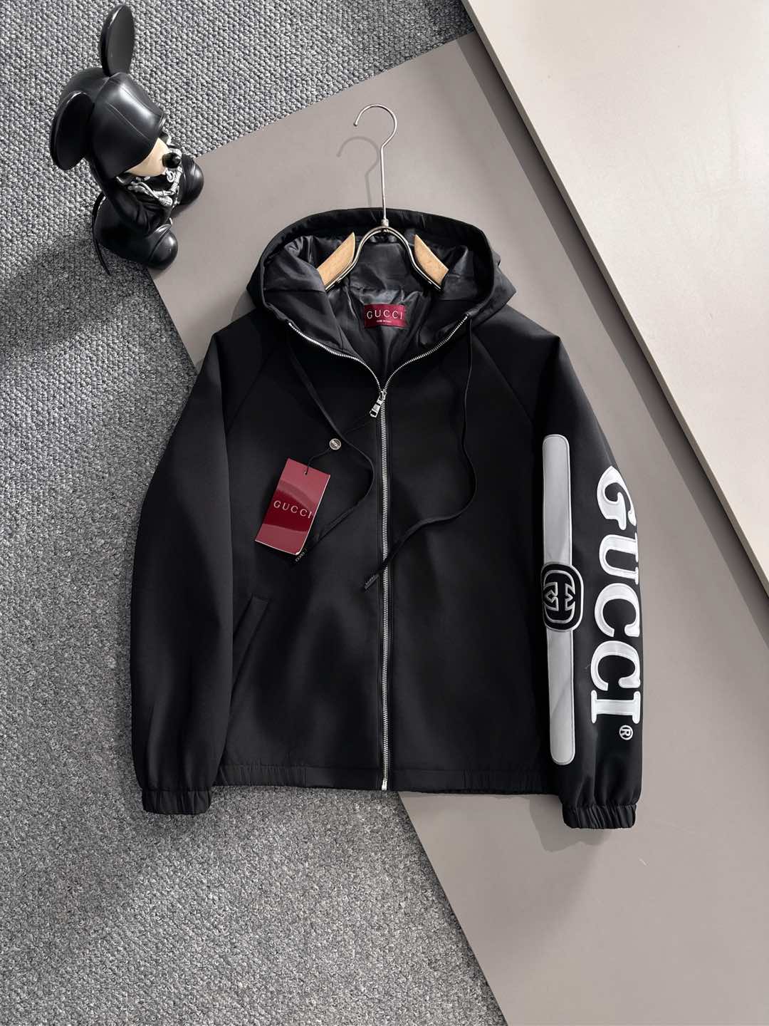 GUCCI 2025 casual outfit