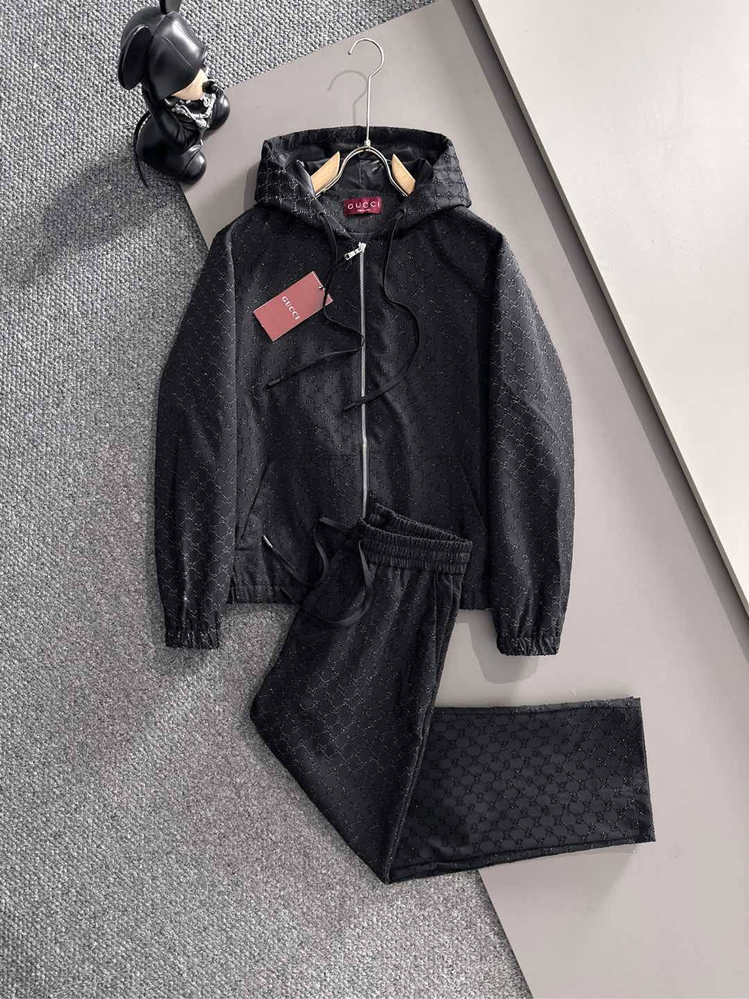 GUCCI 2025 casual outfit