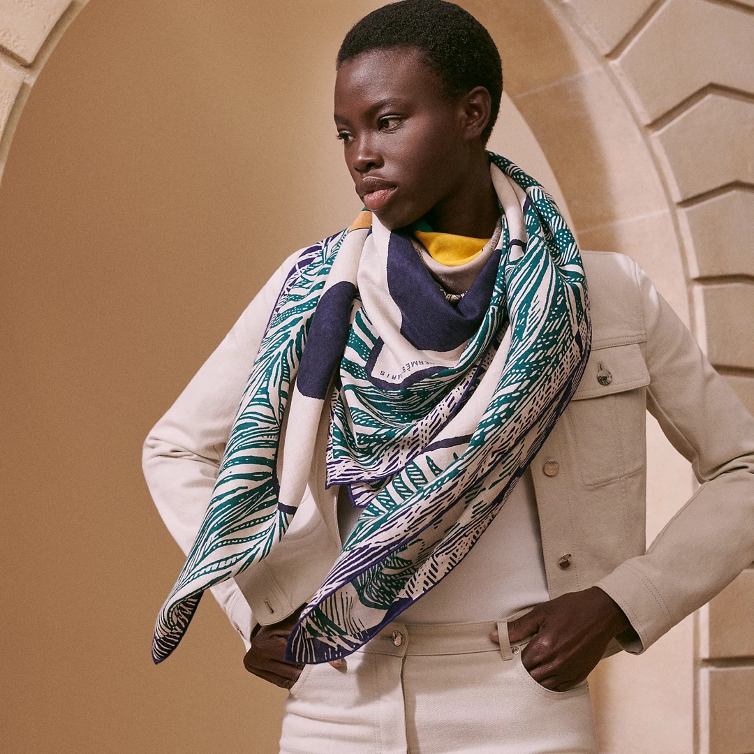 Hermès Cavalier en Formes shawl 140