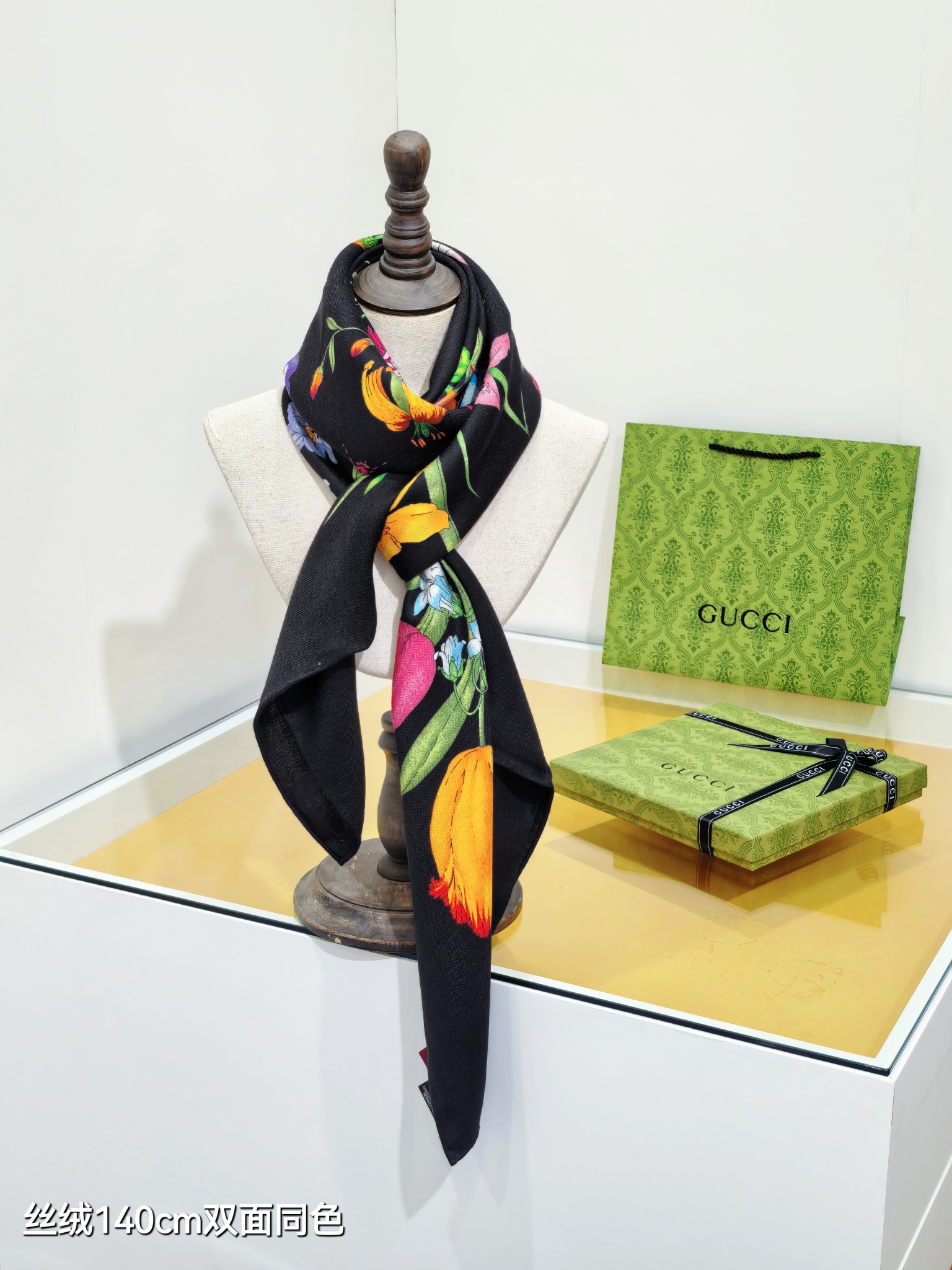GUCCI Silk Twill Flora Beauty Square Scarf 