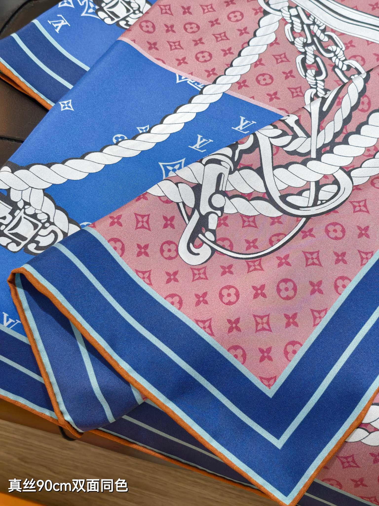 Louis Vuitton scarf