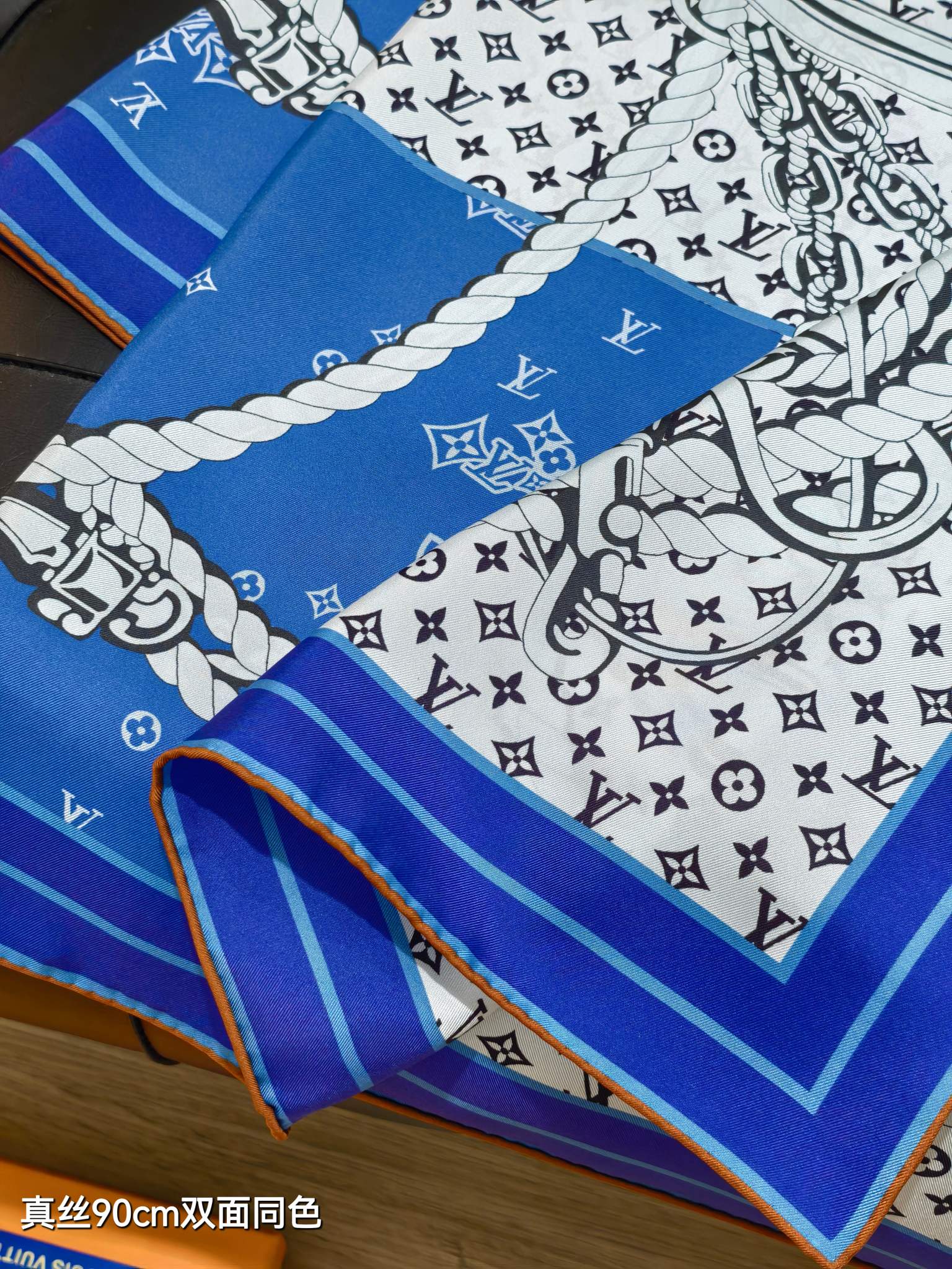 Louis Vuitton scarf
