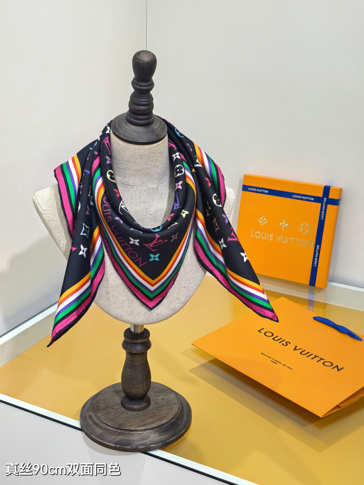 Louis Vuitton scarf
