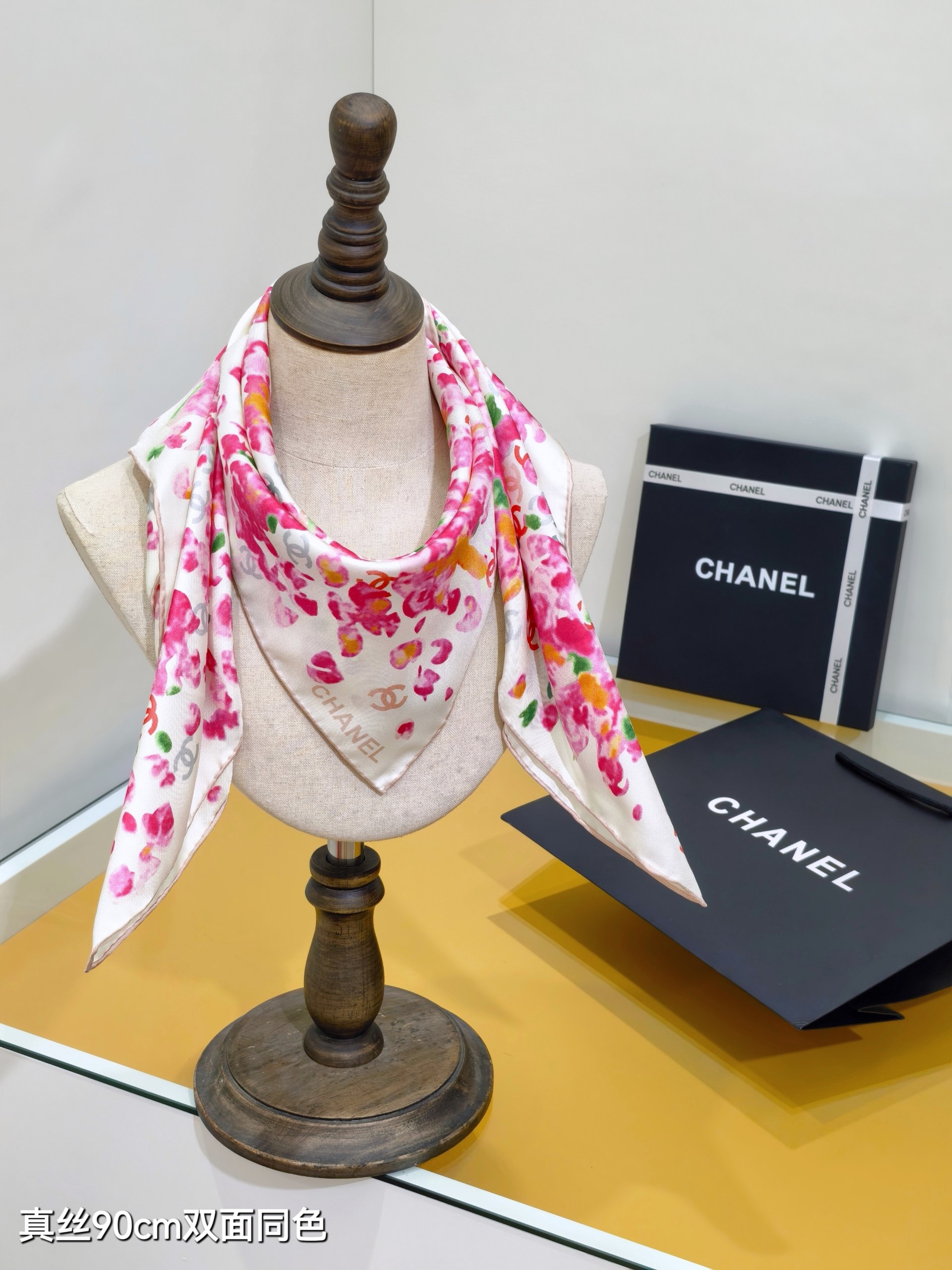 Chanel reversible tonal scarf
