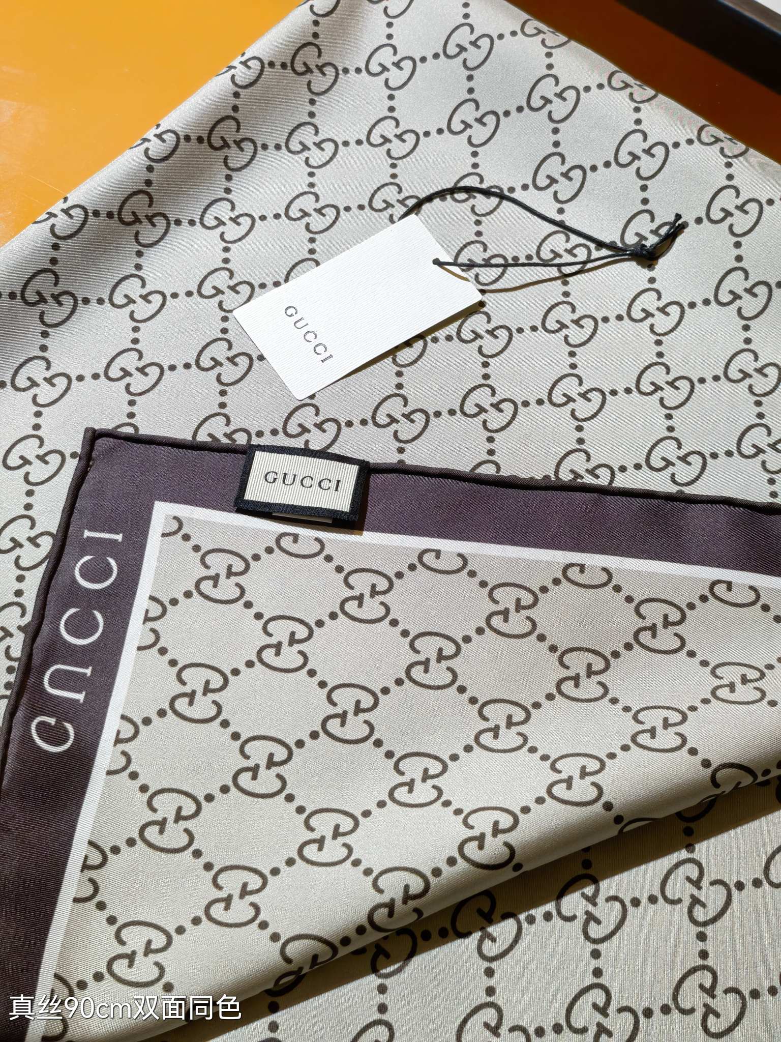 Gucci double-sided same-color scarf