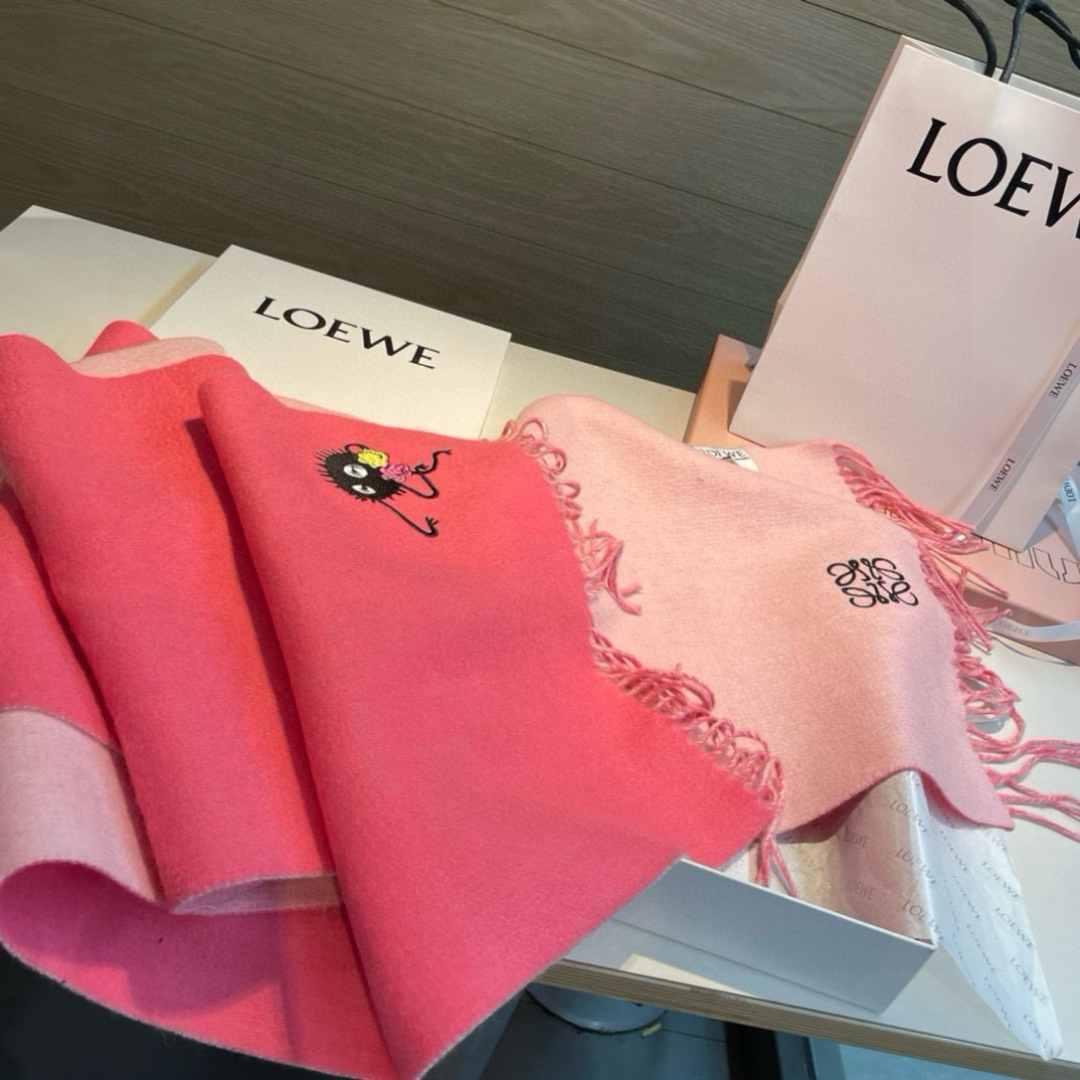 LOEWE red and pink scarf