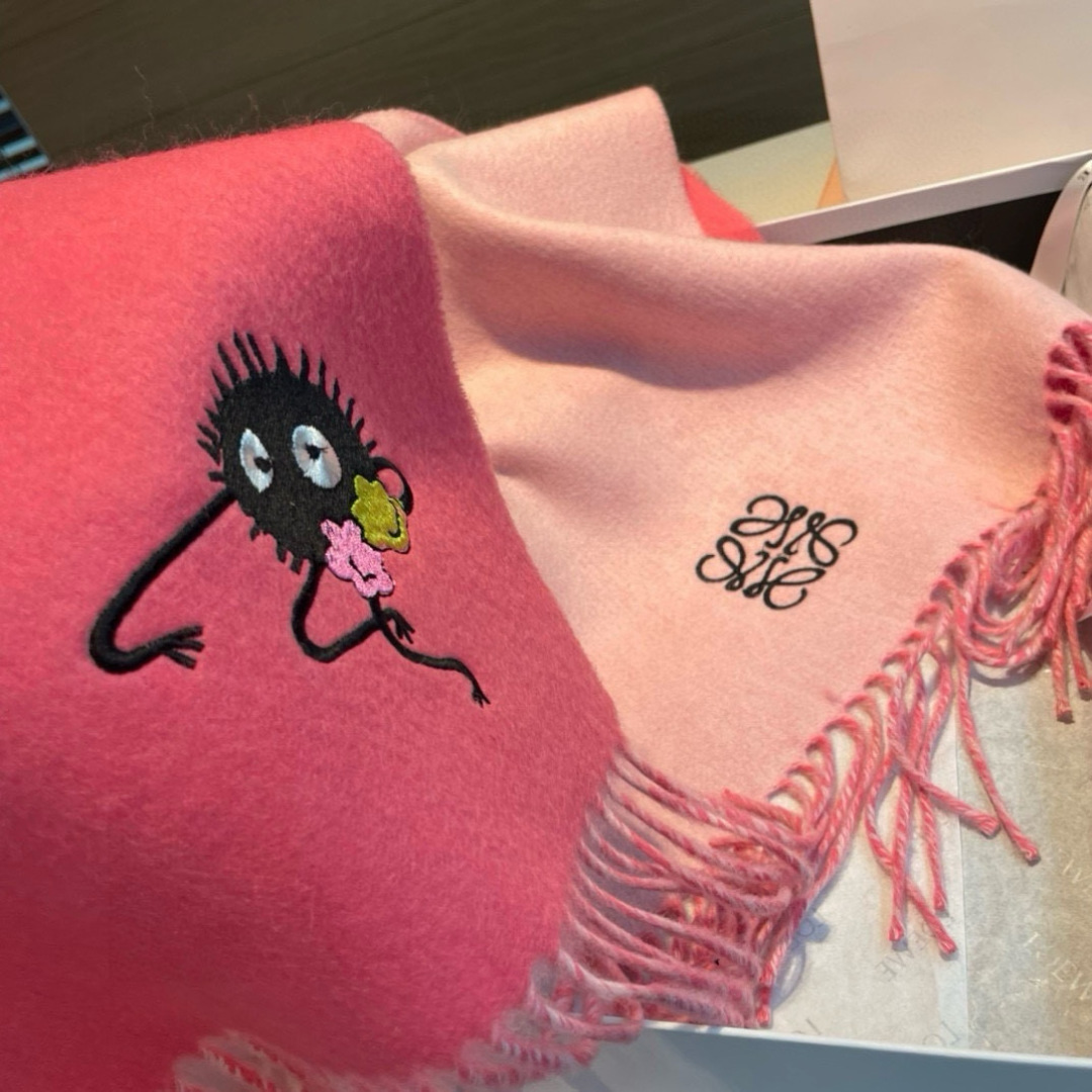 LOEWE red and pink scarf
