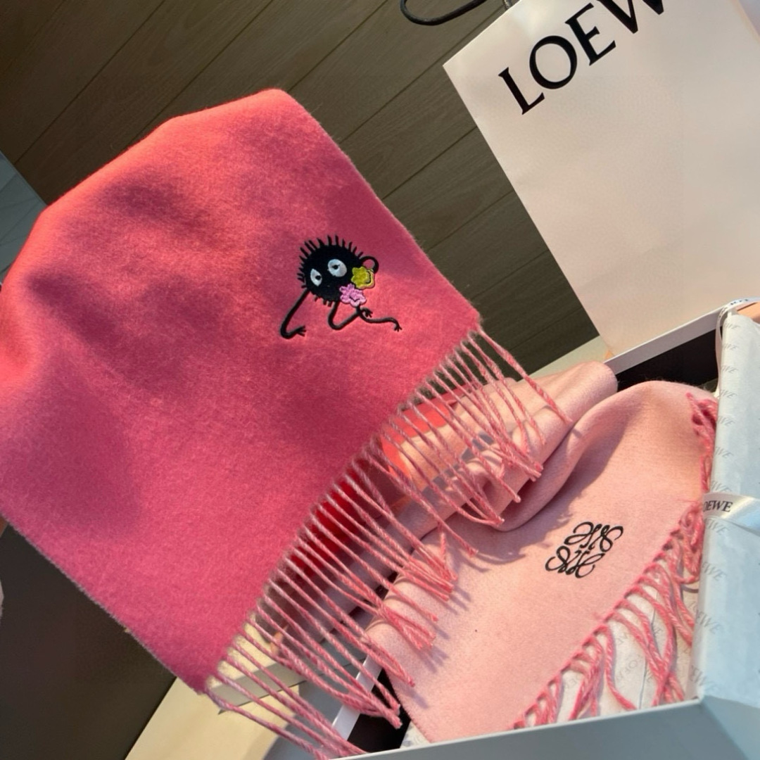 LOEWE red and pink scarf