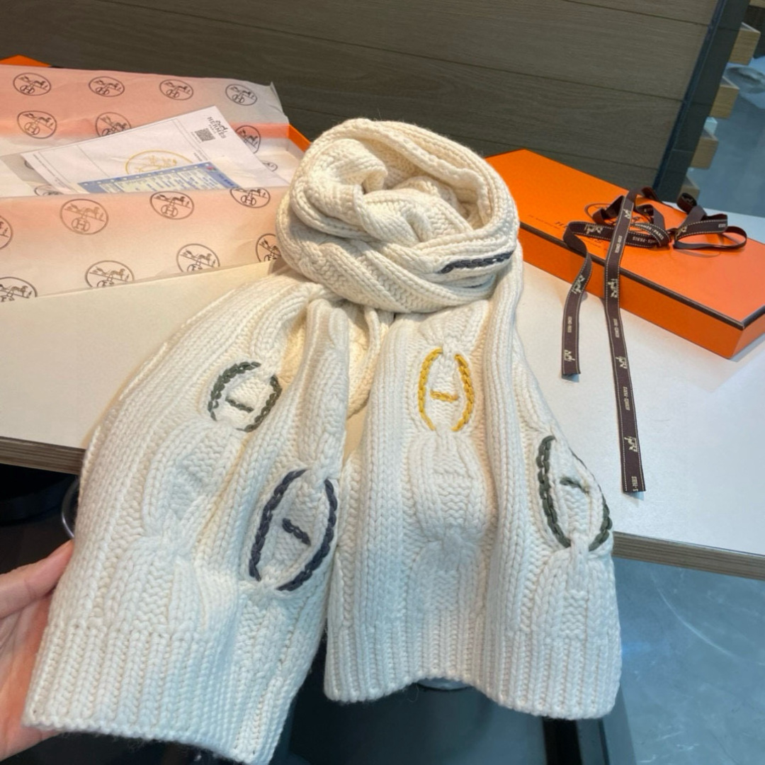 Hermès scarf white/brown