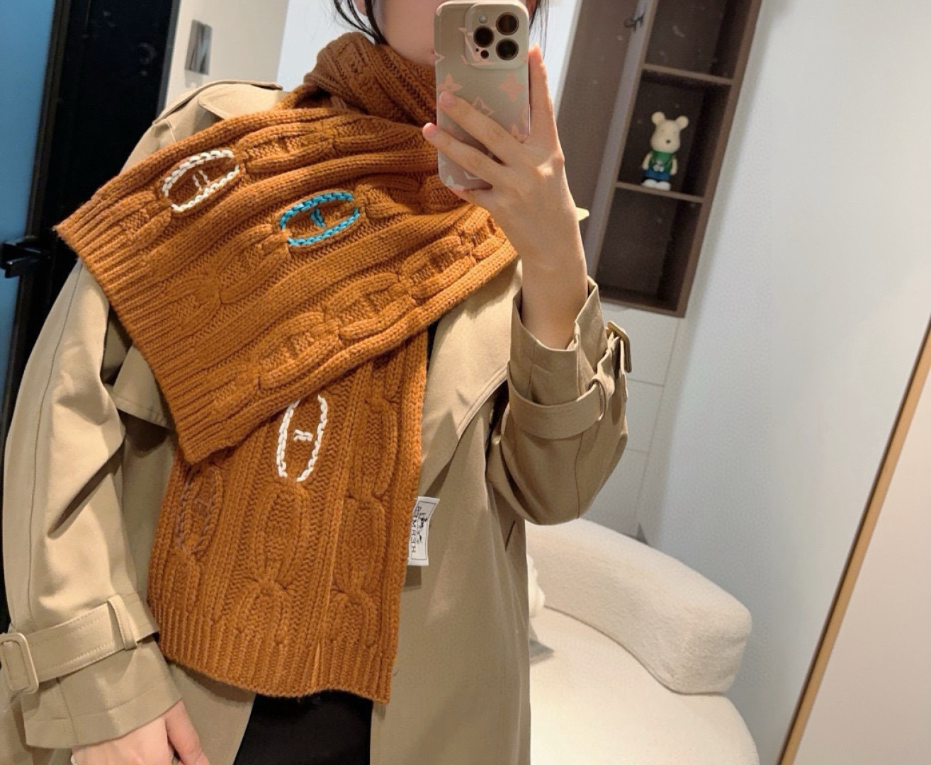 Hermès scarf white/brown