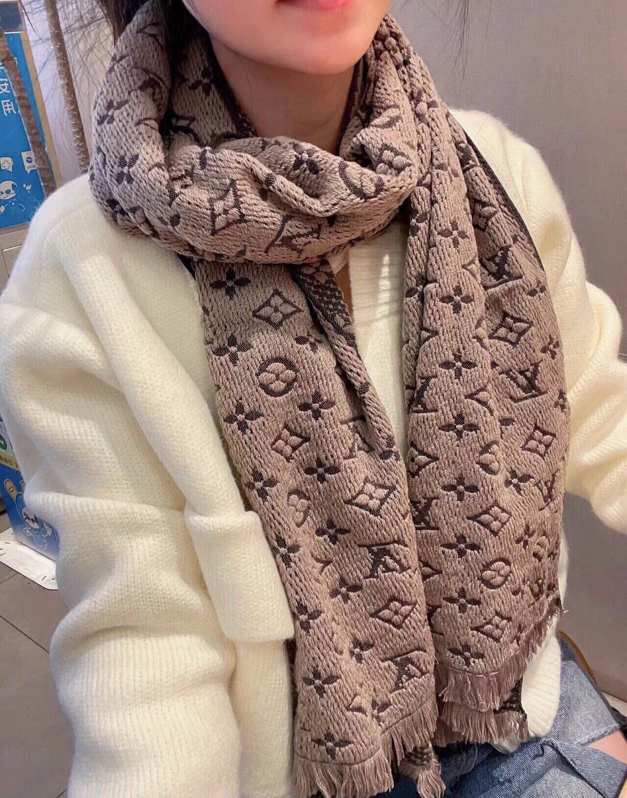 LV unisex scarf