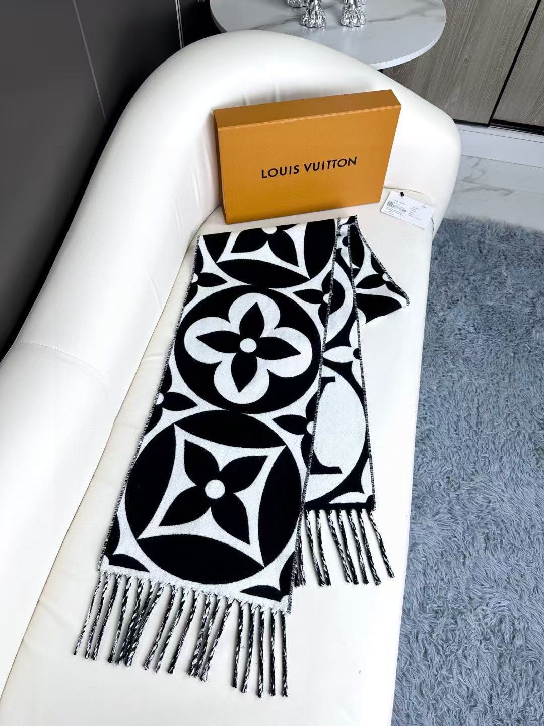 Louis Vuitton Large Monogram Floral Scarf
