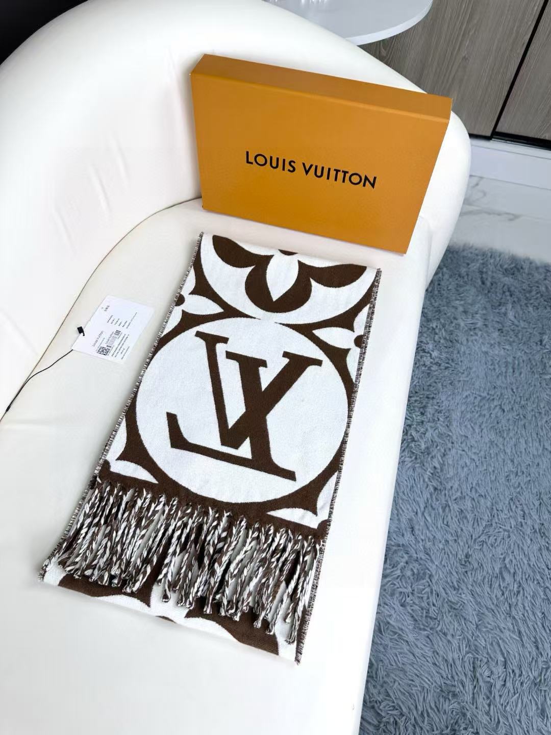 Louis Vuitton Large Monogram Floral Scarf