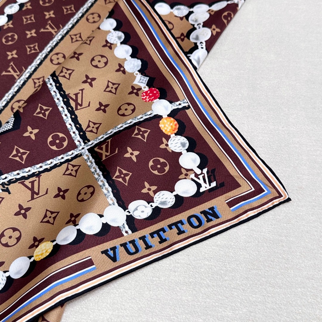 Louis Vuitton scarf