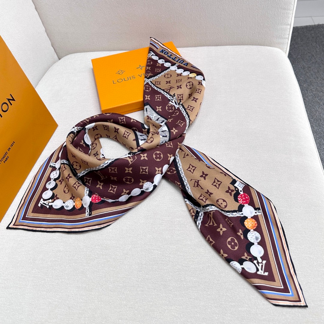 Louis Vuitton scarf
