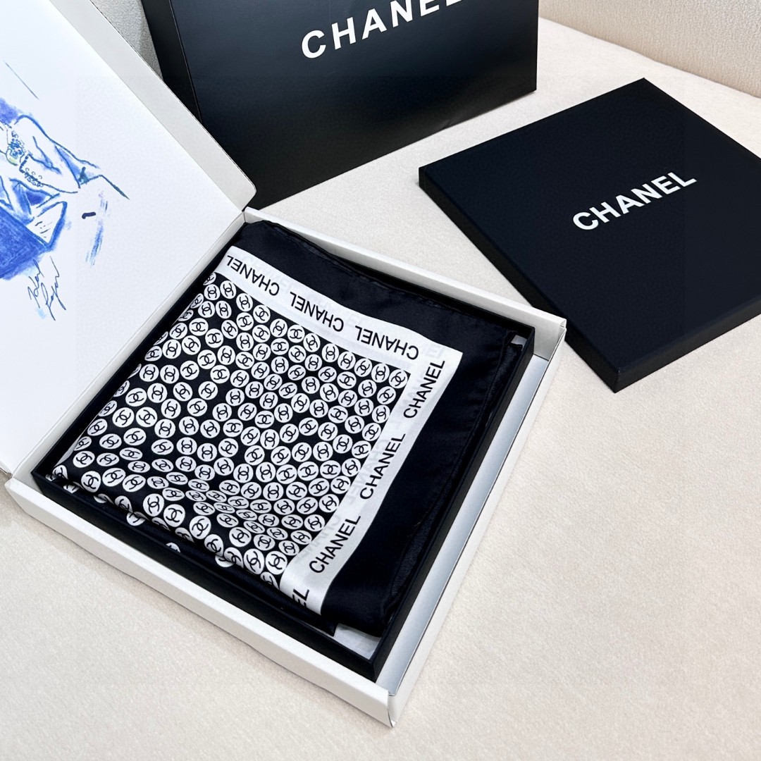 Chanel Bubble Scarf