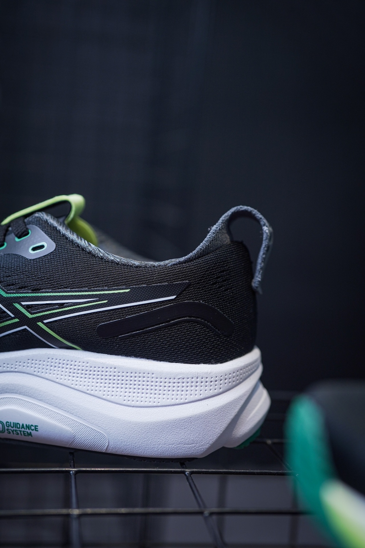Asics Gel-Kayano 32