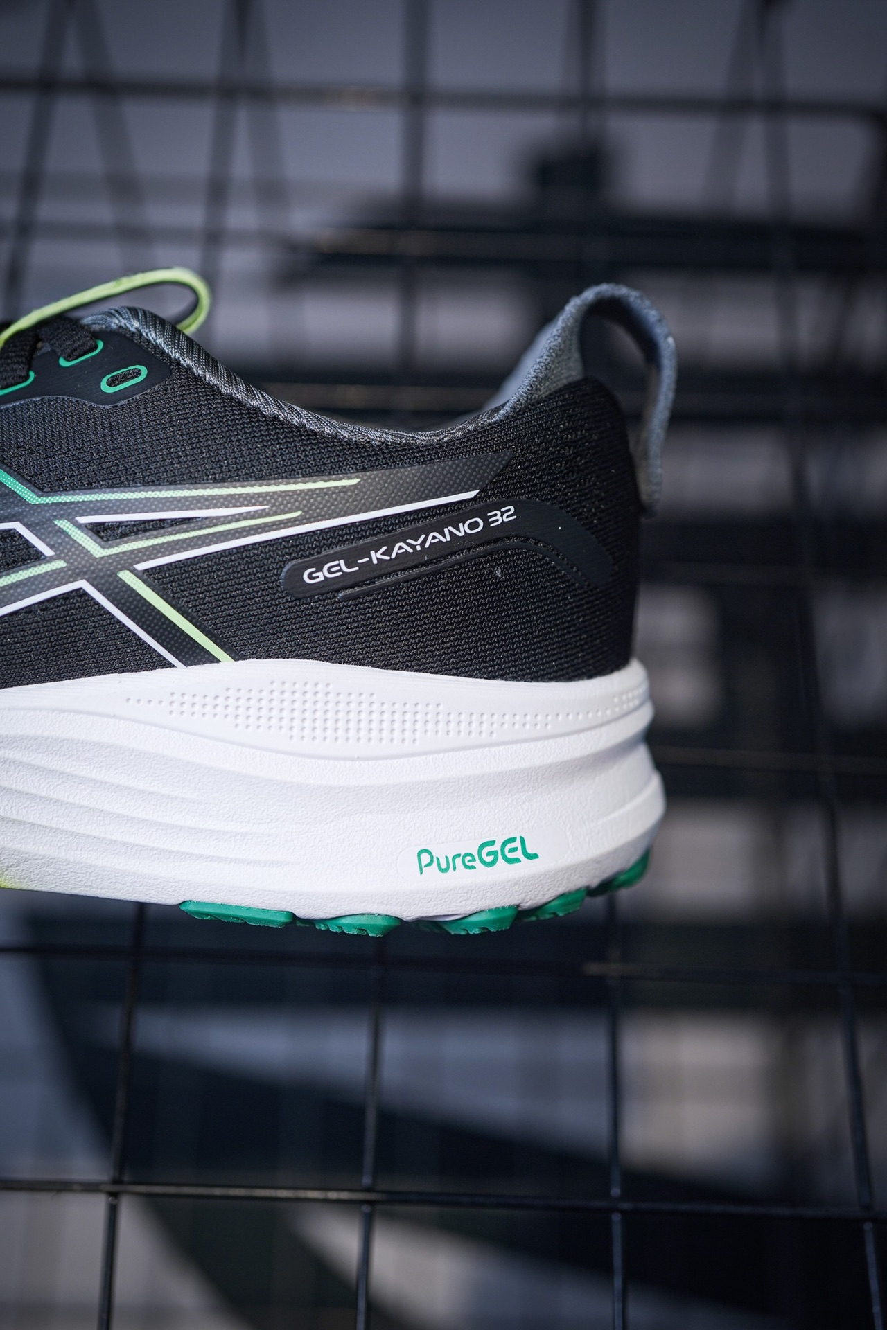 Asics Gel-Kayano 32