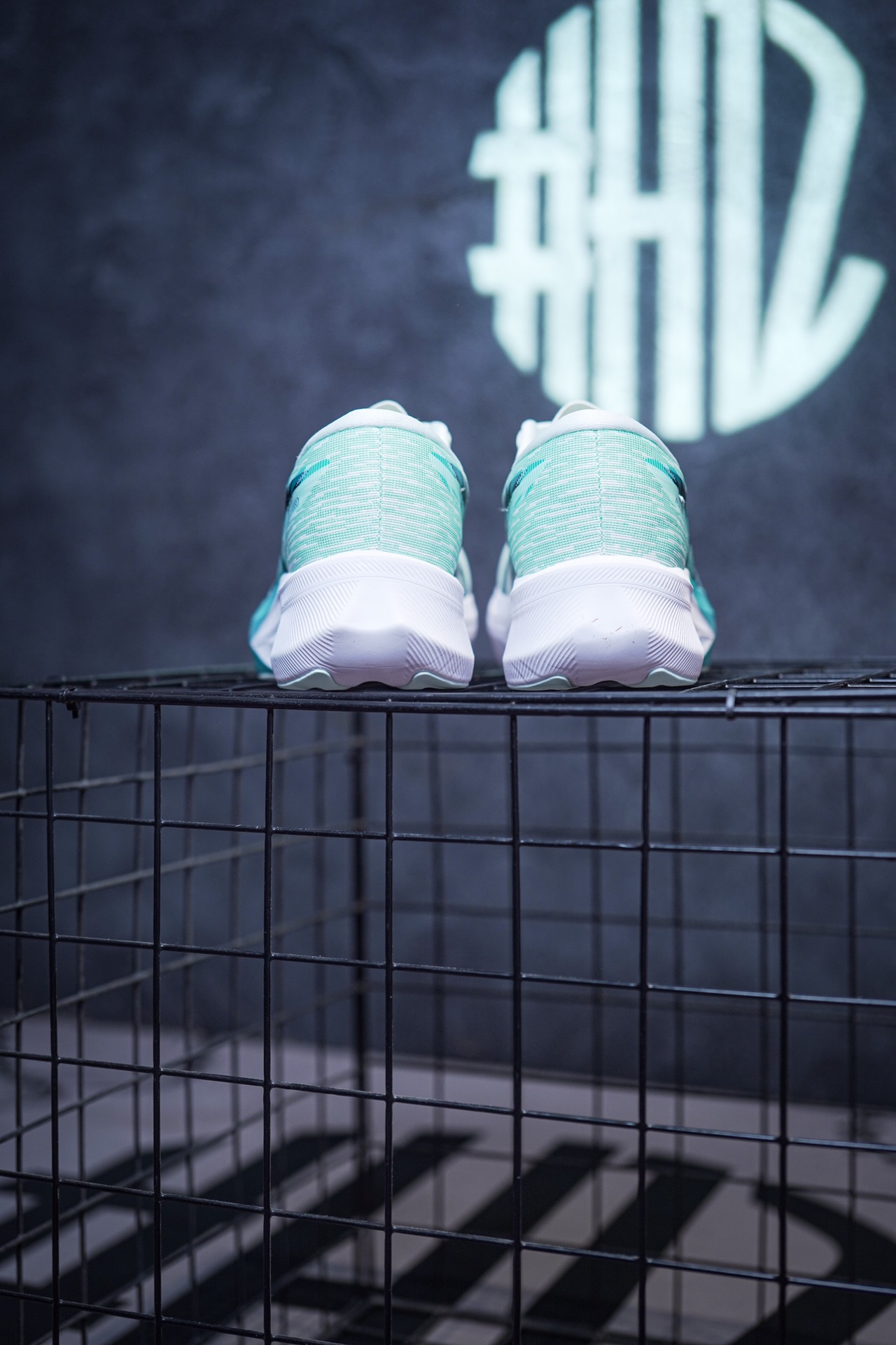 Asics Magic Speed 4 