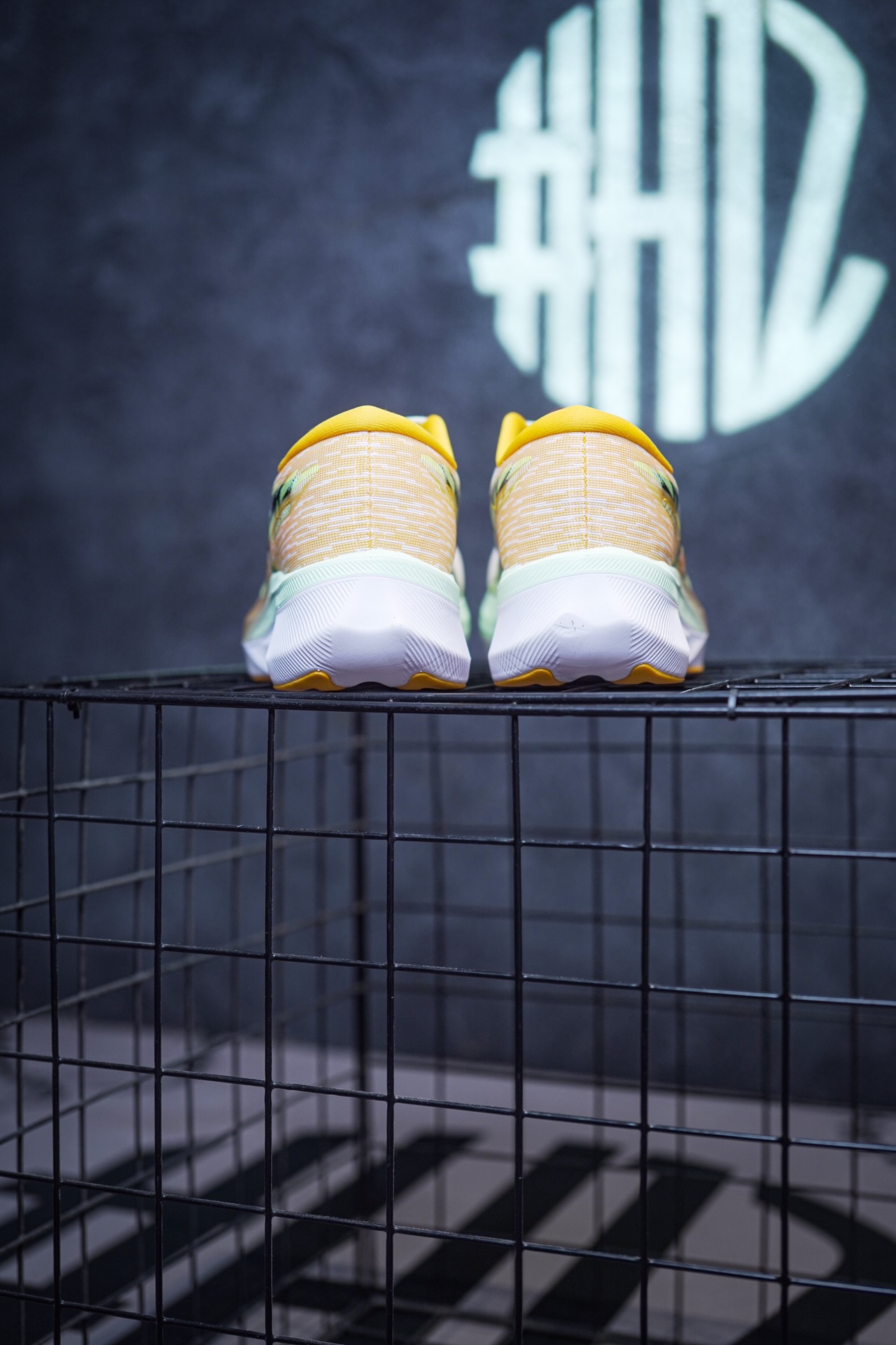 Asics Magic Speed 4 