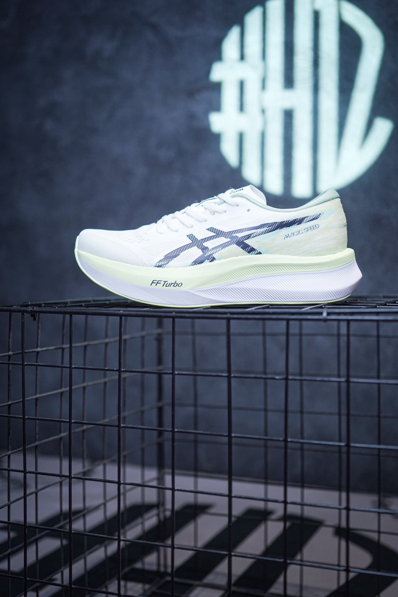 Asics Magic Speed 4 